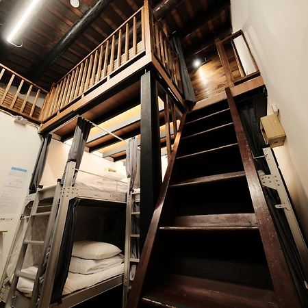 สมอลลี่ แบ๊คแพ๊คเกอร์ Hostel ลู่กั่ง ภายนอก รูปภาพ